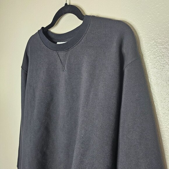 Tna Aritzia L Black Sweater Cozy Fleece Boyfriend Crew Minimalist Quiet Luxury - Picture 2 of 5